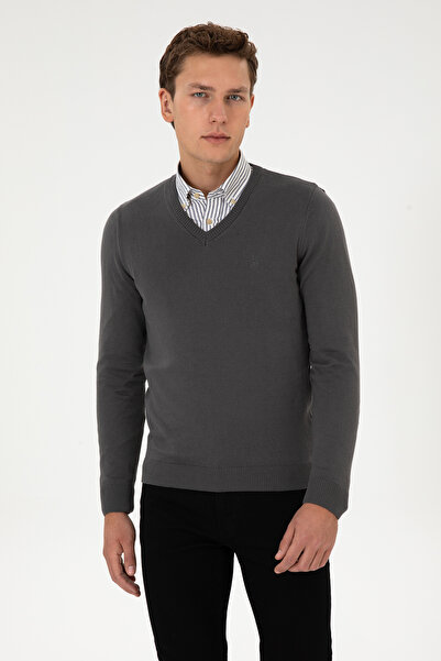 U.S. Polo Assn. Men's Gray Basic Sweater 50313662-Vr024