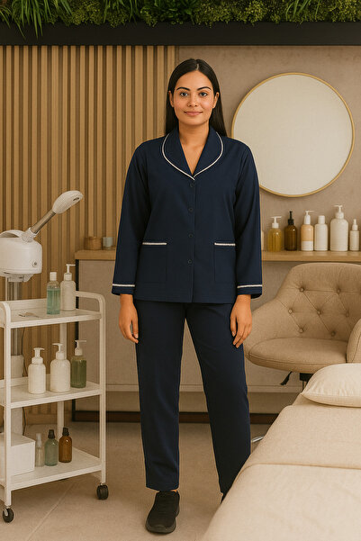 Rannah's Uniform زي تنظيف نسائي بأزرار أمامية مع تفاصيل حواف بيضاء