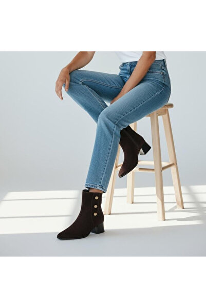 NE&VE SHOES Kahve Süet Hakiki Deri Gold Düğme Detaylı Kadın Sivri Burunlu Bot