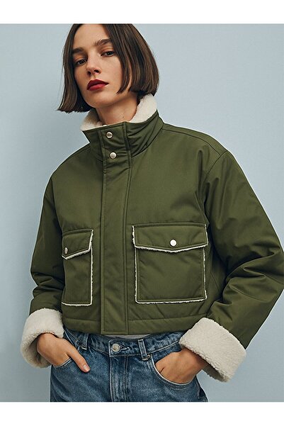 Ltb Green Coat with Fur Detail and Front Pocket