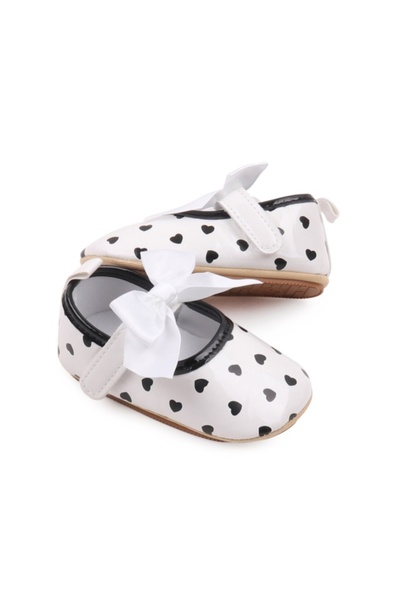 BebeNou Pantofi eleganți pentru bebeluși, albi, cu inimioare negre CSBH3103-4...