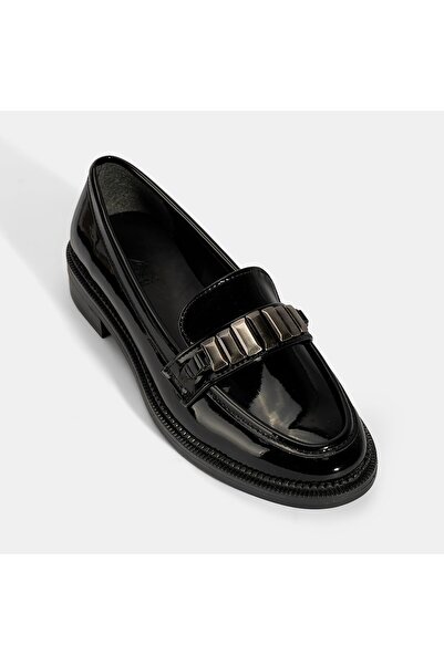 Desa Loafer negru pentru femei cu accesorii metalice