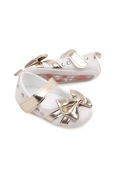 BebeNou Pantofi eleganti pentru bebeluși, albi, cu detalii aurii CSBBW3095