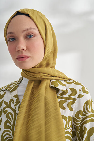 ARMANDA Nanya Jakar Line Patterned Shawl - Oil Green