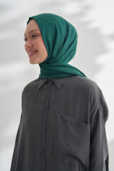 ARMANDA Nanya Jakar Line Pattern Shawl - Emerald