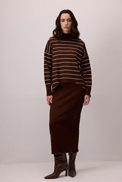 Touché Privé طقم سترة تريكو مع بنطلون