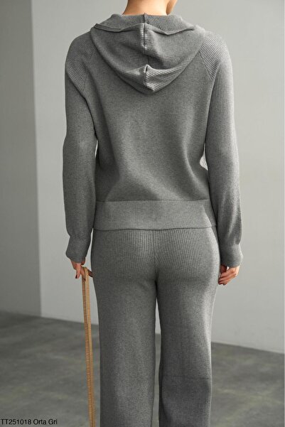 CADDELAMODA Women's Advertising Arm Hooded Sets