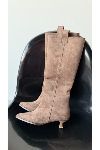 Eataly Shoes حذاء نسائي من الجلد السويدي بطول الركبة من Acıkahve مع ترقيع ذهب...