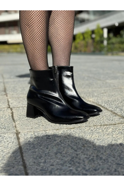 LOVE SHINE Velisse Rugan Küt Burun Büyük Numara Kadın Topuklu Bot Modern Stil