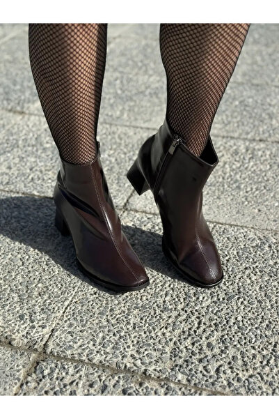 LOVE SHINE Velisse Rugan Küt Burun Büyük Numara Kadın Topuklu Bot Modern Stil