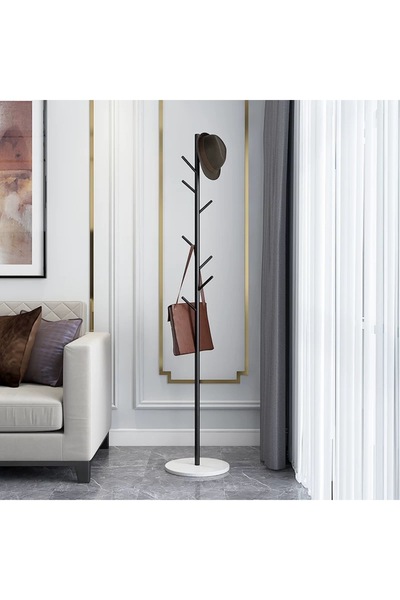 Un Elegant clothes hanger that fits every corner of your home, black