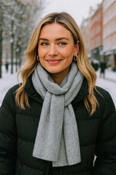 BALIENTE شال تريكو بني اللون مع خياطة رمادية على الحواف 43×220 سم