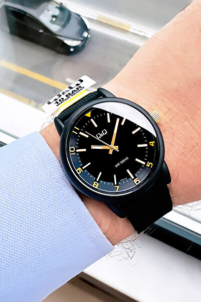 Q&Q 10 Atm Water Resistant Black Color Silicone Cord Original Men's Wristwatch - Gift Bracelet Qqeg2002C1