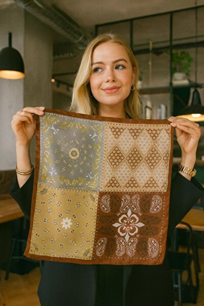 BALIENTE FLR19 Eșarfă de damă cu model 70x70 cm