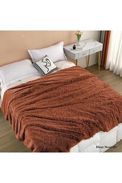 SNOOZYL Faux fur blankets in beautiful colors, warmth and comfort on cold nights