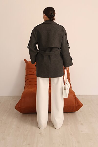 Leo Ferre Women's Dark Gray Cashmere Double-Breasted Collar Epauletted Sports Coat. 1891.