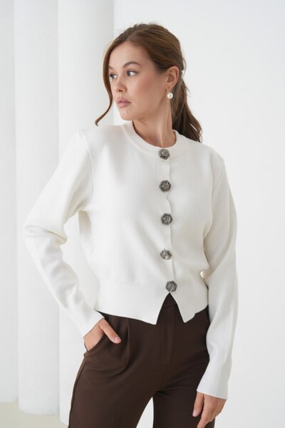 Noi Belis Soft Textured Premium Yarn Big Rose Button Detail Knitwear Cardigan Aw25Hi0049