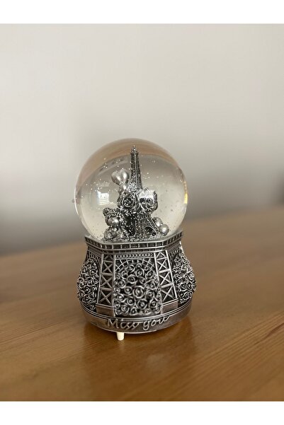 Eyfel kulesi ışıklı kar küresi