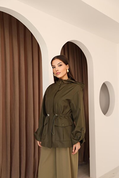 Hazel Kadın Haki Kapüşonlu Katlama Kol Detaylı Trençkot