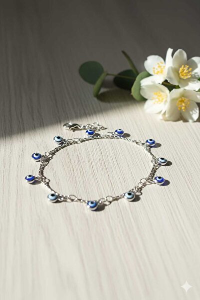 Liva Nazar boncuklu bileklik