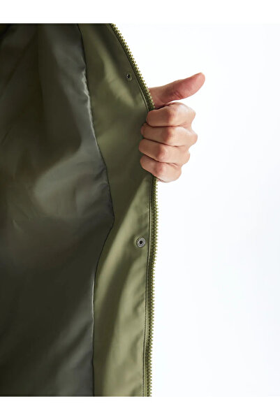 LC Waikiki Pelernă de ploaie simplă cu glugă pentru femei