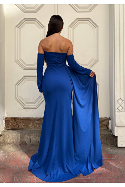 Little Visqon Taş Detaylı Omuzları Açık Yırtmaçlı Çıkarılabilir Kol Aksesuarlı Krep Kumaş Straplez Abiye Elbise