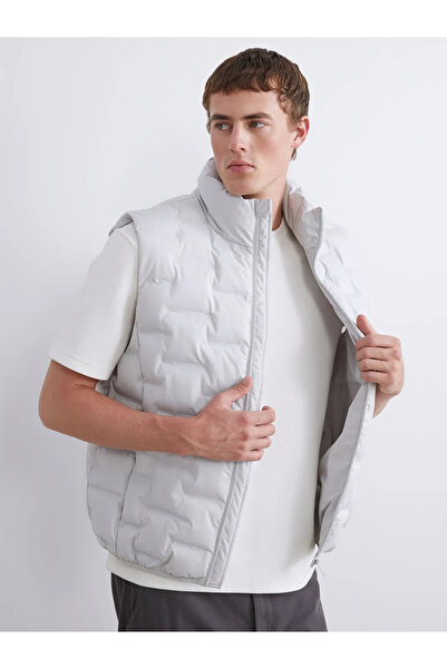 LC Waikiki Standard Mold Stand Collar Men's Puffer Vest