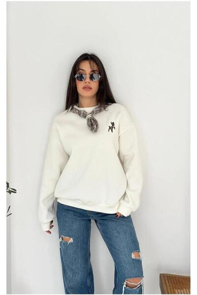 modazoom Eșarfă și detaliu brodat supradimensionat Swea tricou