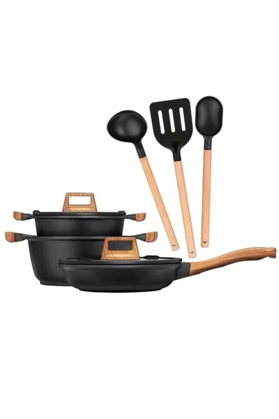 Other Smile MGK-23 8-piece cookware set with accessories.