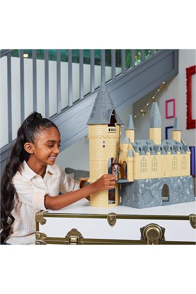 Harry Potter Playset - Hogwarts Castle with Hermione Granger and Magical Accessories