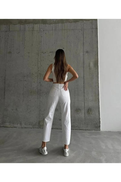 kleshus Kesy White Mom Jean Stretch Fabric Relaxed Fit Denim Pants-2