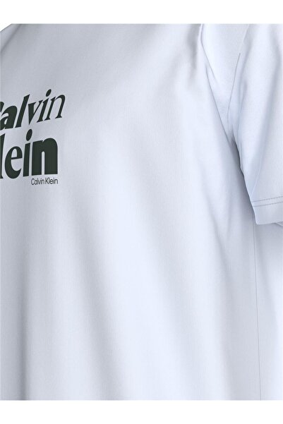 Calvin Klein تي شيرت Ss 30S Eu Bold Grap للرجال ذو رقبة دائرية باللون الأبيض