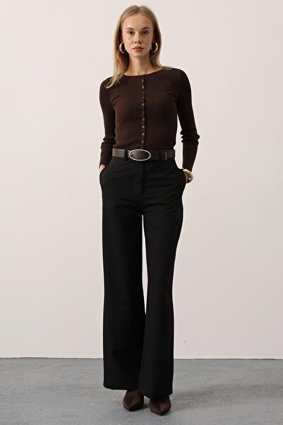 VAGGON Women's Black Button Closure Double Pocket Palazzo Pants Vs01410