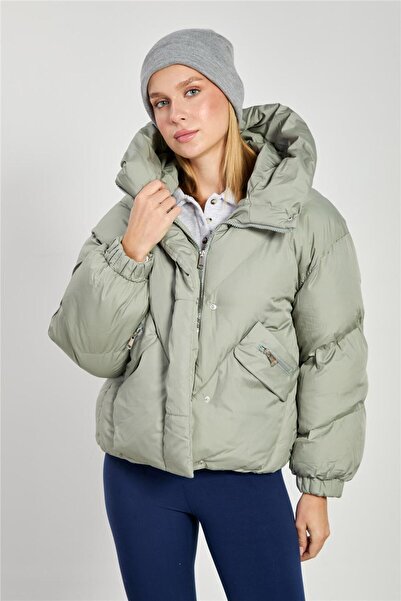 BARRELS AND OIL Women's side pocket Hooded puffer jacket - mint