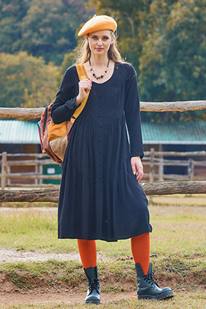 Los banditos Φόρεμα με μακρύ μανίκι με λεπτομέρεια με κουμπιά με λαιμόκοψη