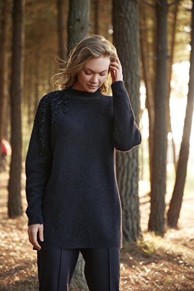 Moodbasic Premium by Boncuk Embroidered Knitwear Sweater