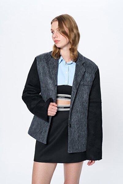 Quzu سترة نسائية بتفاصيل متطابقة 510340 رمادي