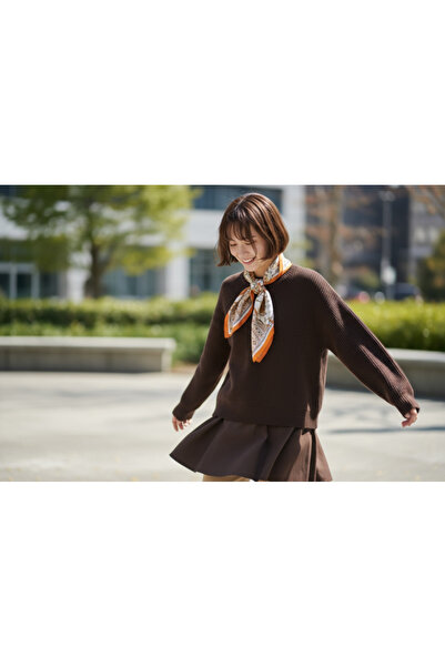 Mevi Atelier Turuncu Desenli Fular 70 X 70