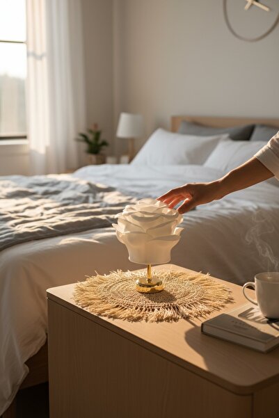 PearlHome White Eva Emotion Design Wireless Table Lamp – Shiny Gold, Decorative Led Lampshade