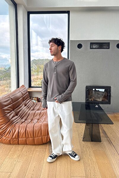 Flaw Wear Snap Fastener Oversized Long Sleeve T-Shirt