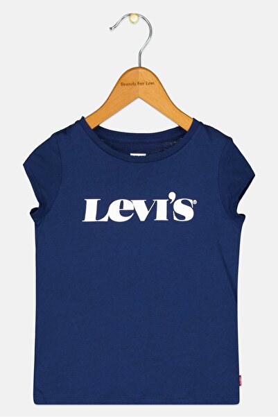 Levi's بلوزة بأكمام قصيرة بشعار العلامة التجارية للفتيات الصغيرات، باللون الأ...
