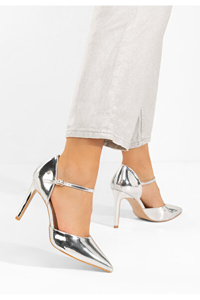 B T Shoes Silver Abbey thin heel shoes