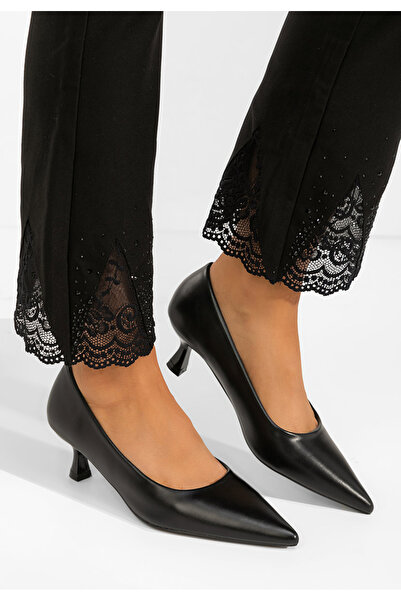B T Shoes Черни обувки на нисък ток Glimera