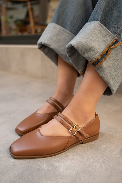 LAMİNTA Jadon Tan Leather Double Buckle Detailed Women's Ballerinas