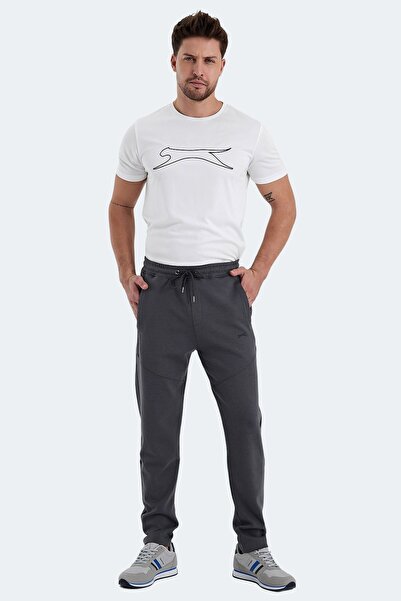 Slazenger بنطال رياضي مريح ذو جيوب للرجال باللون الرمادي