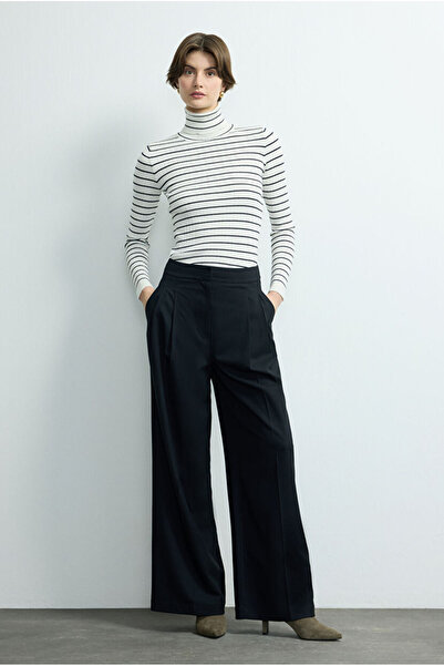 Love My Body Moda Tutkusu Pileli Cepli Pantolon