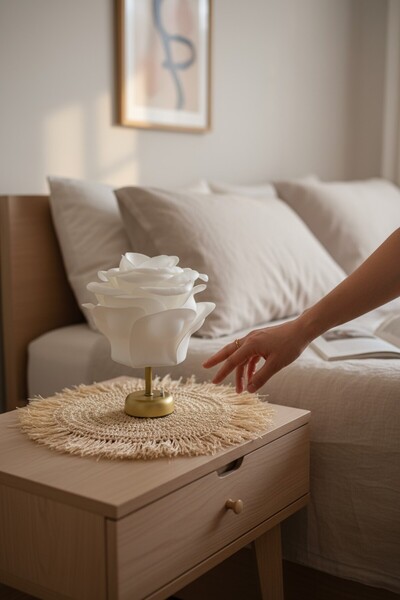 PearlHome White Eva Emotion Design Wireless Table Lamp – Matte Gold, Decorative Led Lampshade