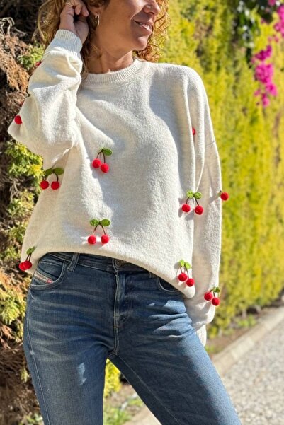 Güneşkızı Πουλόβερ με λαιμόκοψη εκρού με λεπτομέρεια από κεράσι, μαλακή υφή, χαλαρό πουλόβερ 60 55