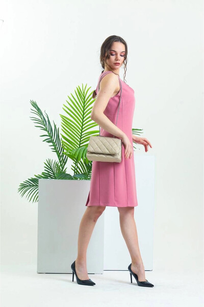 Buklemoda Rochie clasică cu decolteu în V