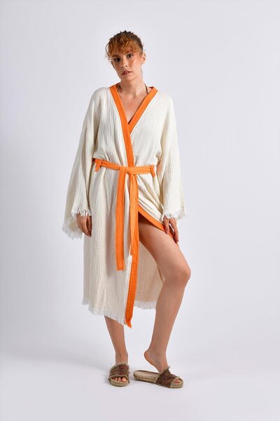 Brandsmiths Shadow Bloom Kimono